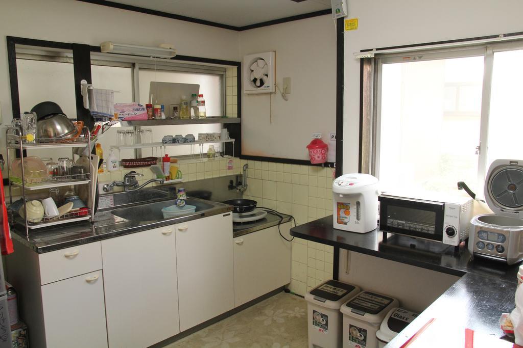 Guest House Carpe Hiroshima Koi Buitenkant foto